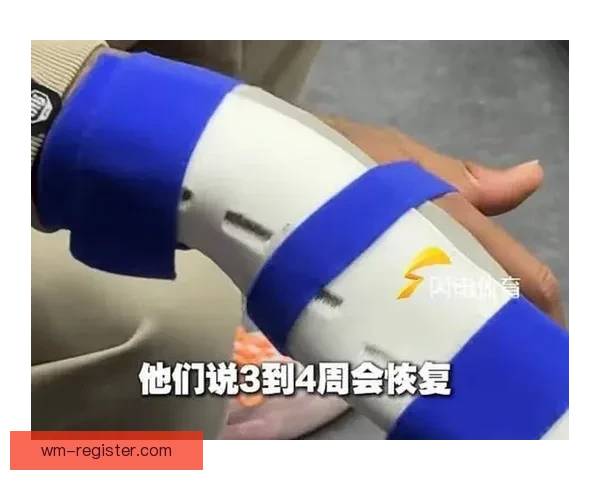 马克西手指更换新固定护具恢复进展良好预计下周初接受伤情重新评估